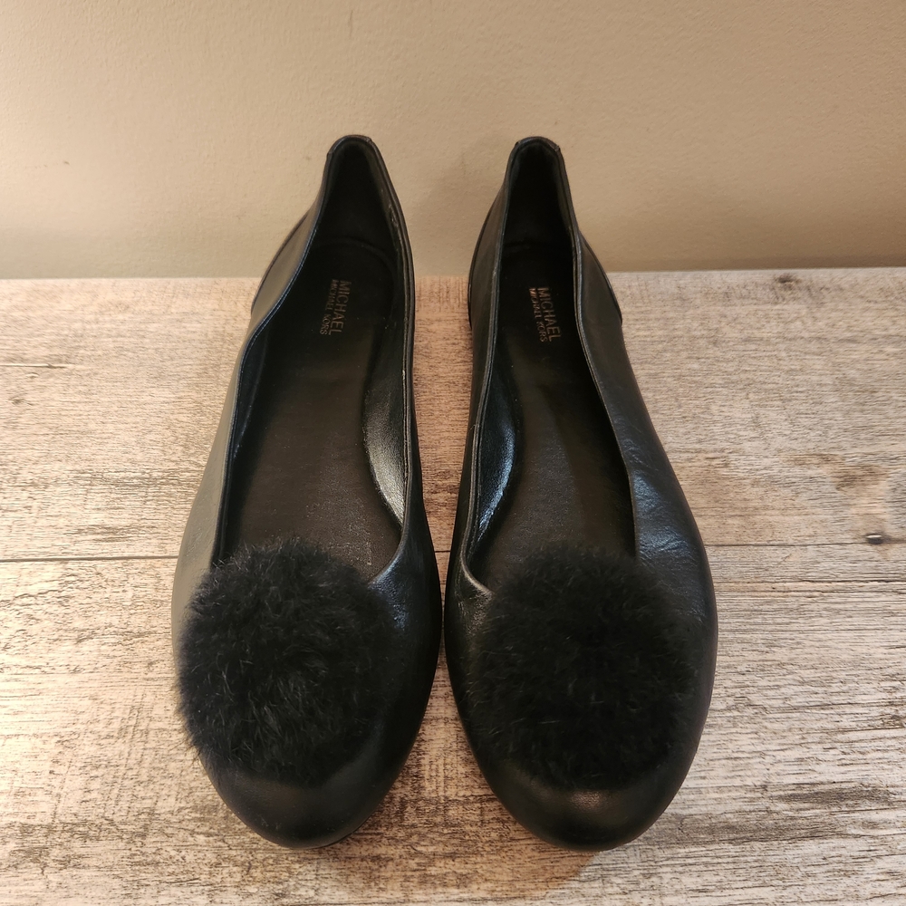 Michael Kors Remi Ballet Flat Shoes Pom Pom. Black/ Fur Size 9